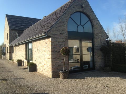 Facade/entrance, Day