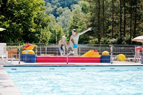 Day, People, Aqua park, Pool view, Swimming pool, children, group of guests, sunbed
