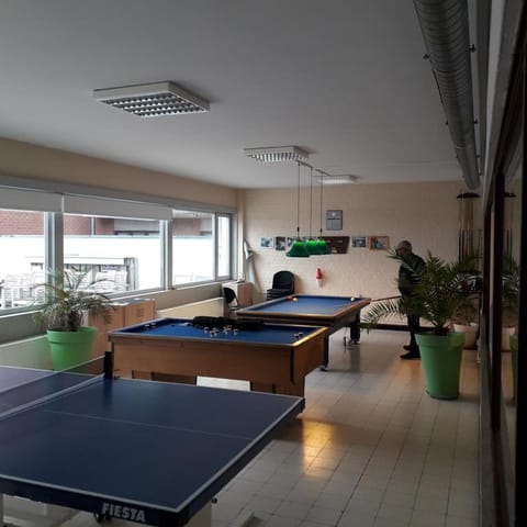 Restaurant/places to eat, Billiard, Balcony/Terrace, Lounge or bar, Pool view, Entertainment, Drinks, Alcoholic drinks, Non alcoholic drinks