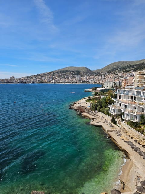 City view, Sea view