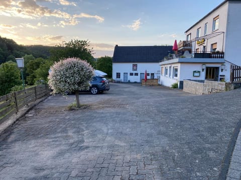 Property building, Facade/entrance, Location, Parking