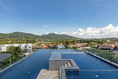 Landmark view, Mountain view, Swimming pool