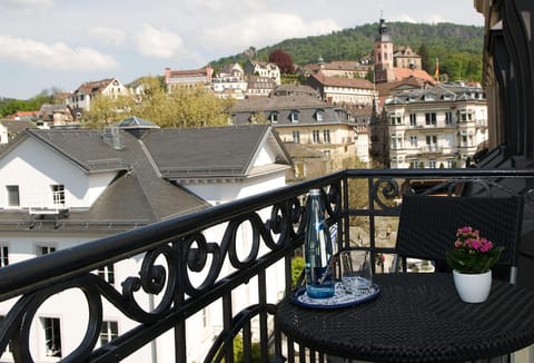 Balcony/Terrace, City view