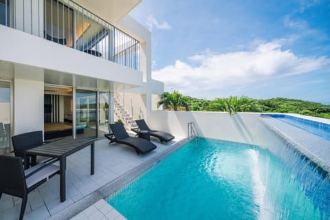 Balcony/Terrace, Swimming pool