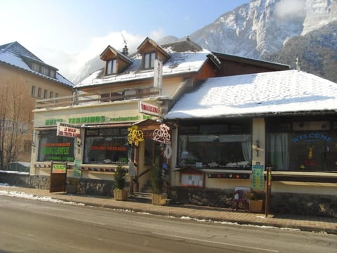 Facade/entrance, Winter
