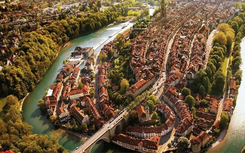 Bird's eye view, River view