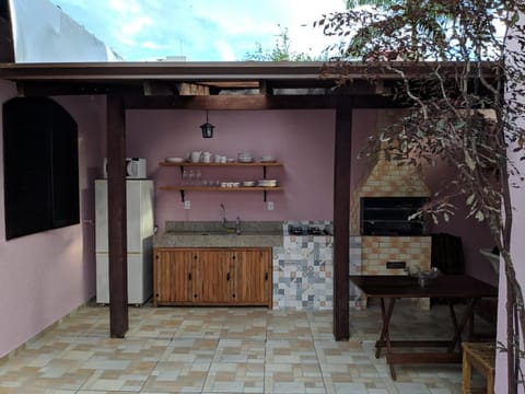 BBQ facilities, Kitchen or kitchenette