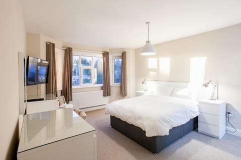 Luxury 2 Bedroom Apartment in Peaceful Location Apartment in Cardiff