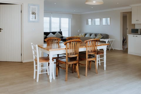 Atlantic 4 shore Apartment in Western Cape