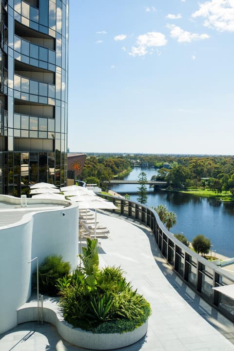 Balcony/Terrace, River view, sunbed