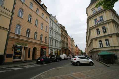 Property building, Neighbourhood, Street view