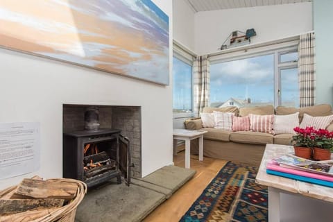 TARIAN HAF-3 BED-SEA VIEW BUNGALOW-TREARDDUR BAY House in Trearddur Bay
