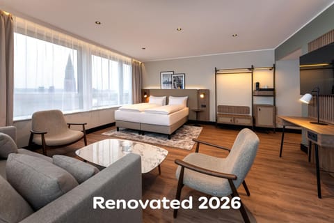 Bed, Kitchen or kitchenette, Living room, Bedroom