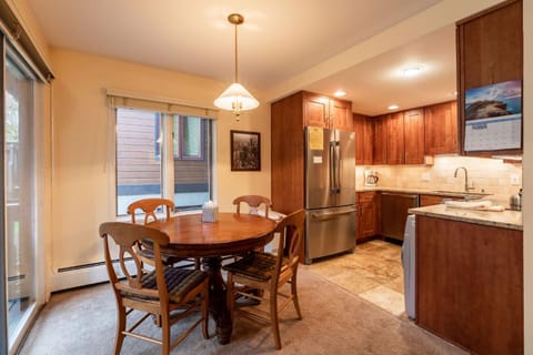 All Seasons by Vail Realty Apartment in Vail