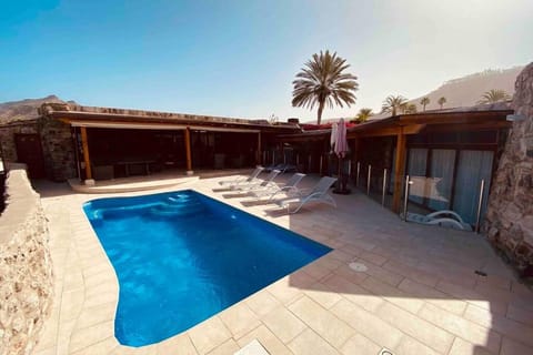 Patio, BBQ facilities, Garden, On-site shops, Swimming pool