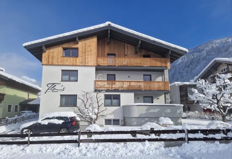 Property building, Winter, Mountain view, Parking