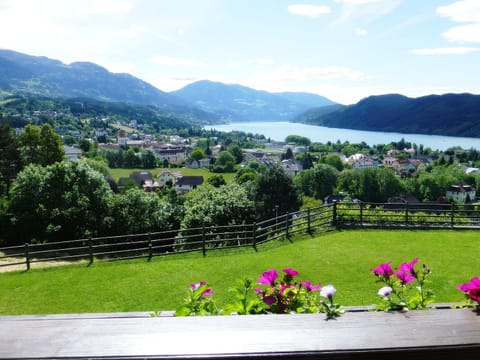 View (from property/room), Balcony/Terrace, Garden view