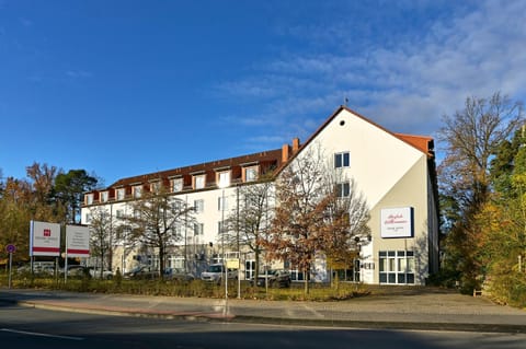 Property building, Day