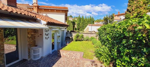 Property building, BBQ facilities, Garden, Garden view