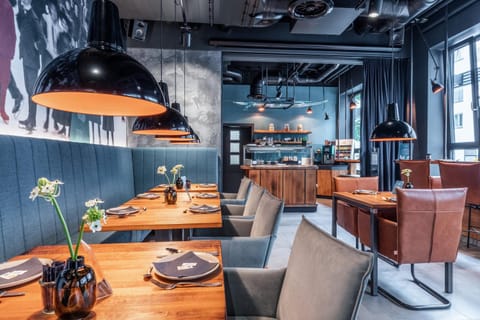 Restaurant/places to eat, Dining area, Breakfast, Buffet breakfast