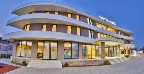 Facade/entrance, Bird's eye view, Balcony/Terrace