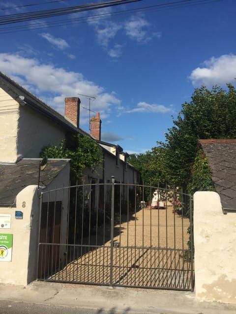 Property building, Street view