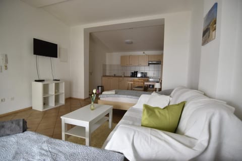 TV and multimedia, Living room, Dining area