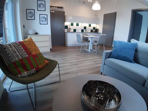 Kitchen or kitchenette, Living room, Seating area