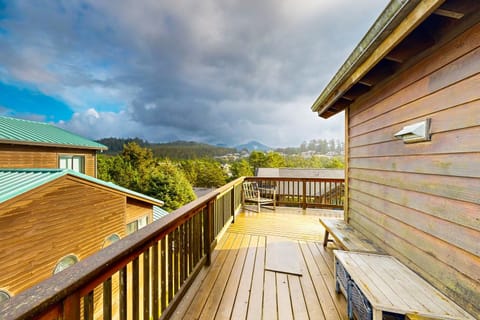 Sea Stack View House in Pacific City