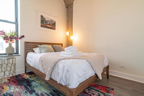 Bed, Photo of the whole room, Bedroom, towels