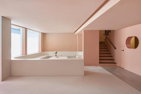 Communal lounge/ TV room, Lobby or reception, Lounge or bar