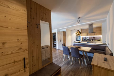 Luech da Perteut - Panorama and Wellness Apartment in Sëlva