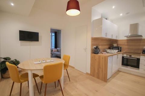 Lille Centre - Nice, cozy and functional studio Apartment in Lille