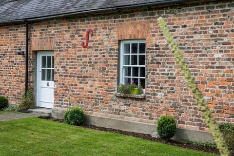 Self Catering - Gardeners Cottage House in Ireland
