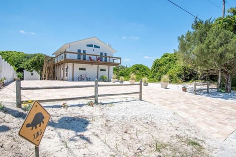 Bright New Beach House with In- Law Suite -- 2 blocks to beach! House in Butler Beach