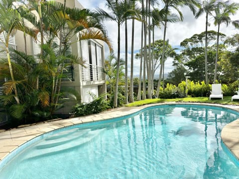 Garden, Swimming pool, sunbed