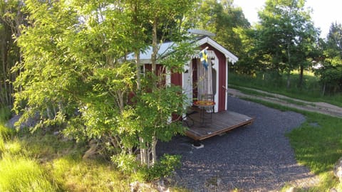 Facade/entrance, Garden
