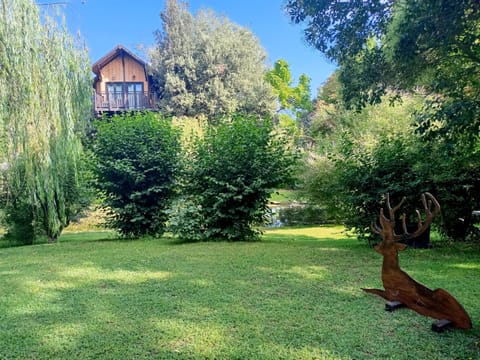 Property building, Spring, Day, Natural landscape, Garden, Garden view