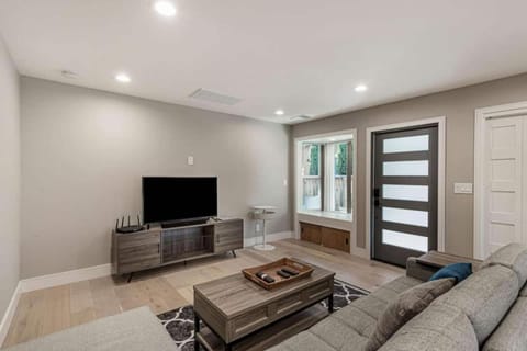 Newly rebuilt ultra clean designer home House in Cupertino