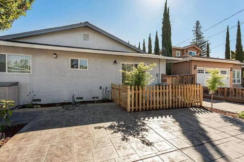 Newly rebuilt ultra clean designer home House in Cupertino