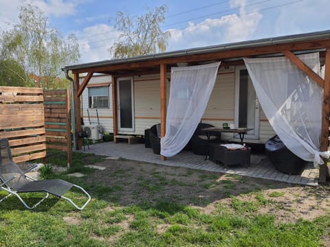 Property building, Spring, Garden
