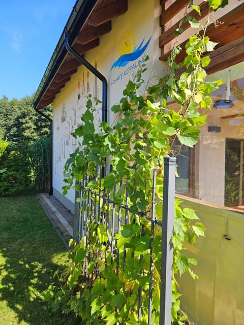 OSADA CZTERY PORY ROKU -DOM LATO House in Pomeranian Voivodeship