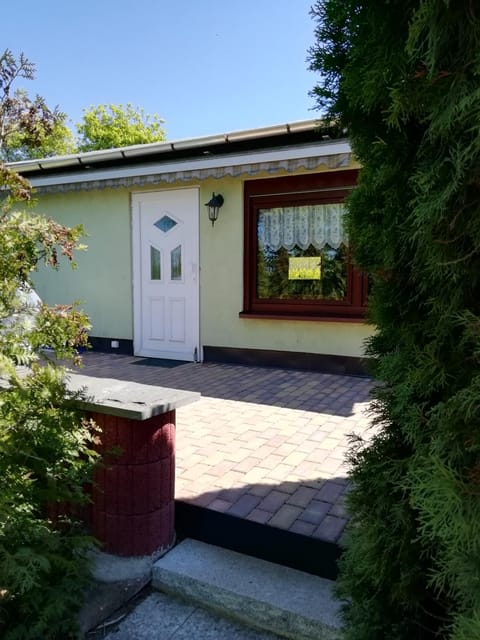 Property building, Facade/entrance, Balcony/Terrace