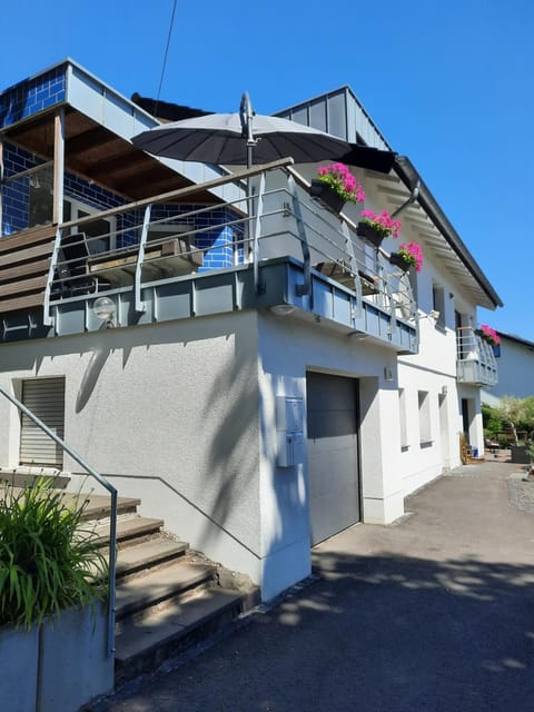 Kleine Auszeit Eifel mit Dachterrasse Apartment in Rhineland-Palatinate