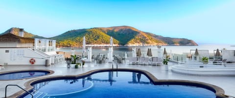 Mountain view, River view, Sea view