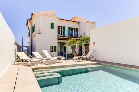 Pool view, Swimming pool, Swimming pool, sunbed