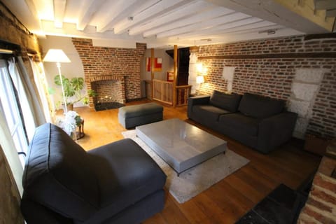 Old Town - Lovely typical house Bed and Breakfast in Lille