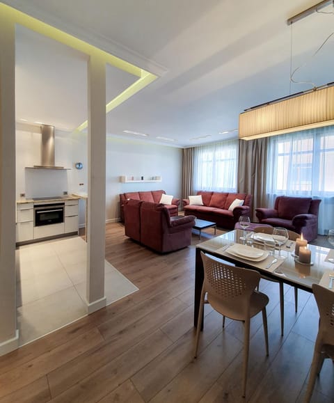 Living room, Seating area, Dining area