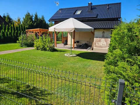 OSADA CZTERY PORY ROKU - DOM WIOSNA House in Pomeranian Voivodeship