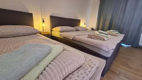 Bed, Photo of the whole room, Bedroom, towels